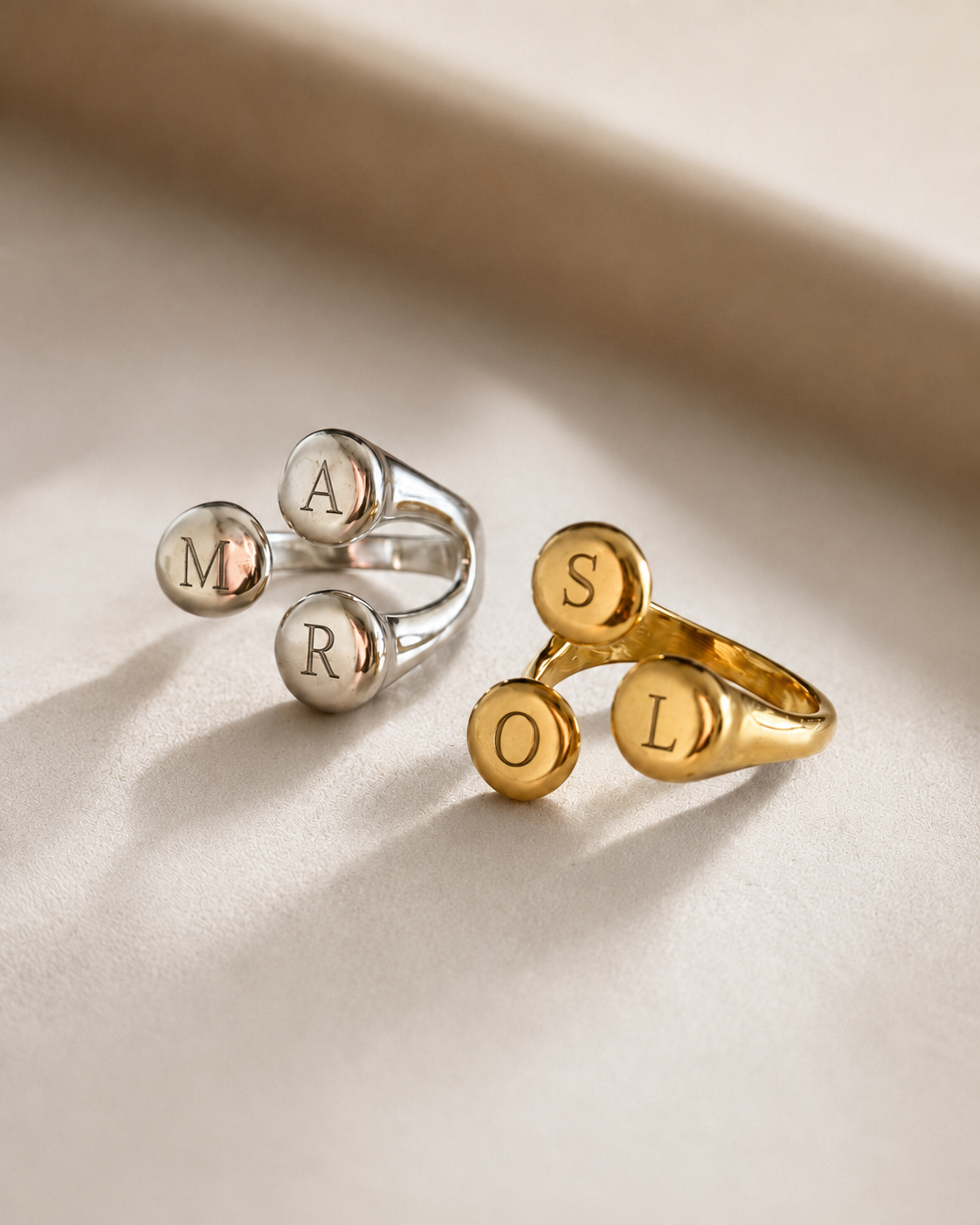 Anillo Letters